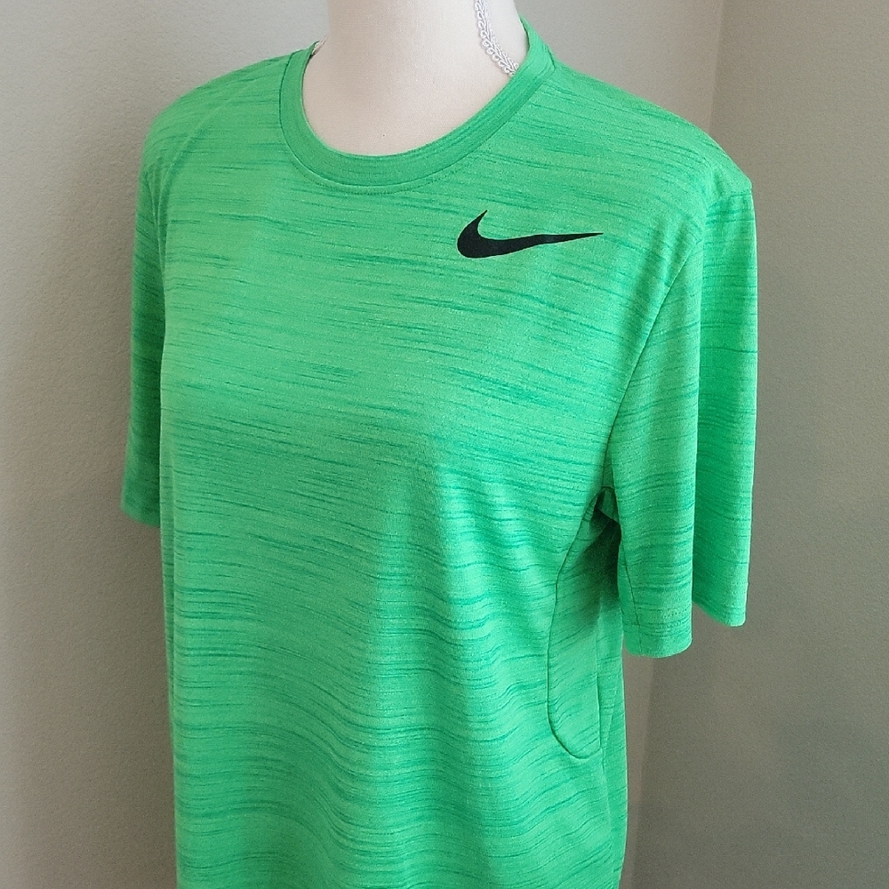 Nike Dri-Fit Bright Lime Green Sports Tee Medium